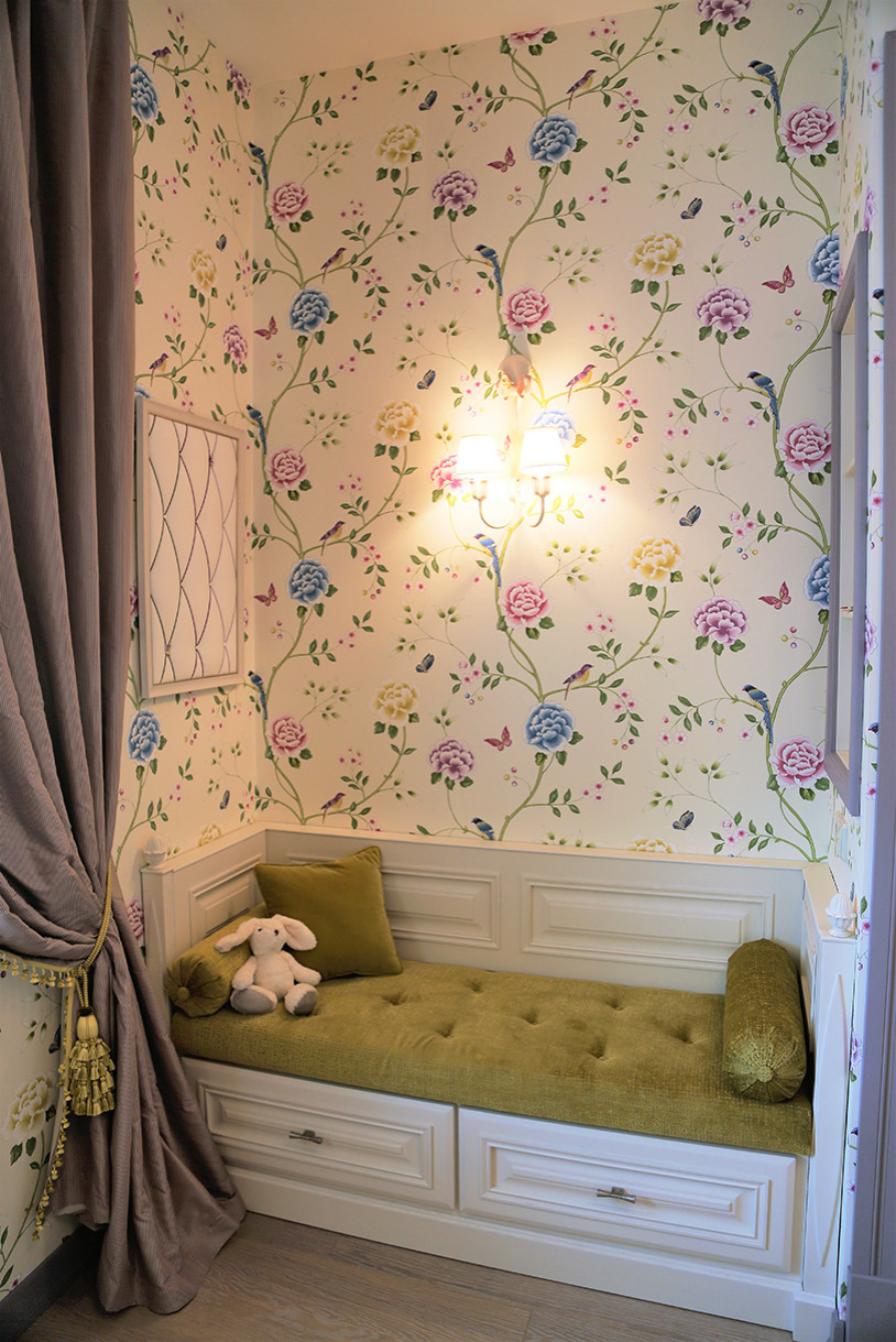 Сталинка на набережной