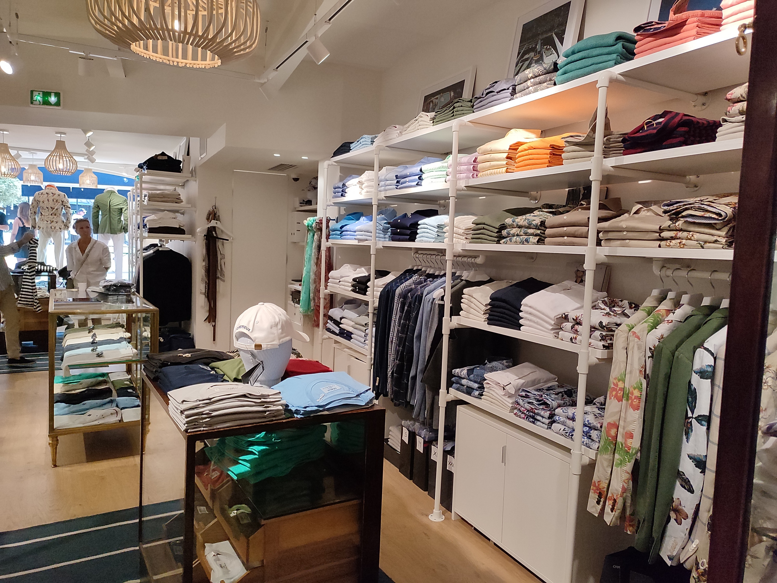 Agencement d'une boutique de vêtements - Saint-Tropez