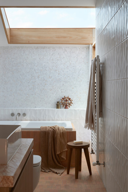 Little OG coastal-bathroom