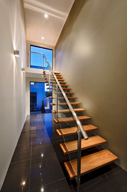 Bicton contemporary-trappa