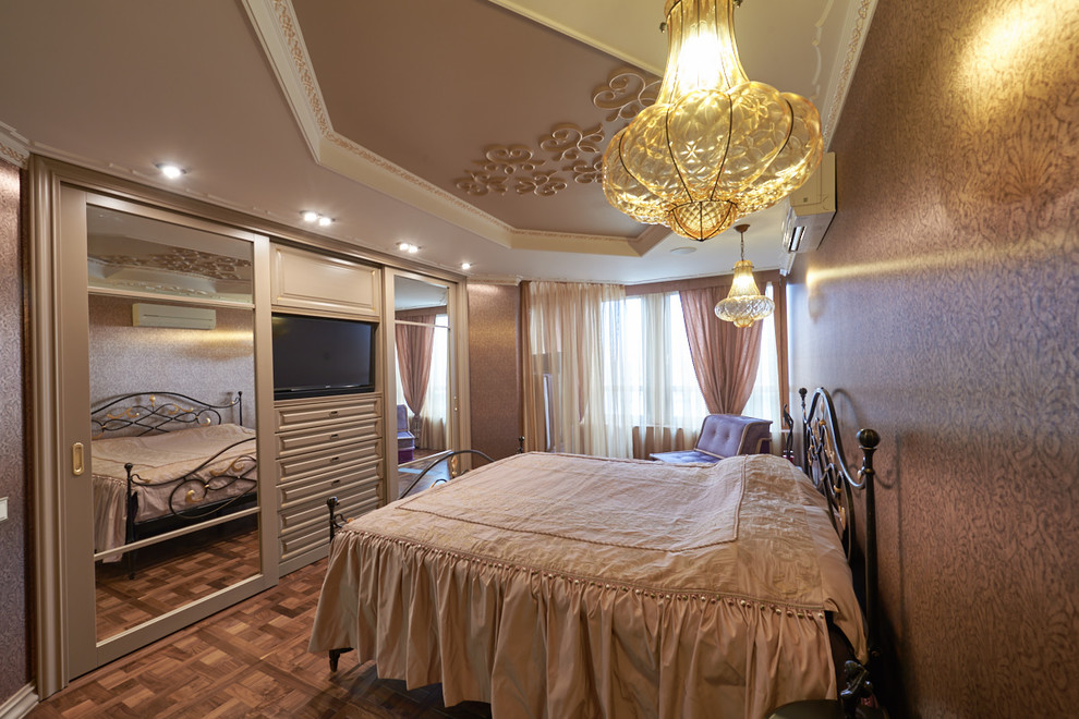 This is an example of a traditional bedroom in Moscow.
