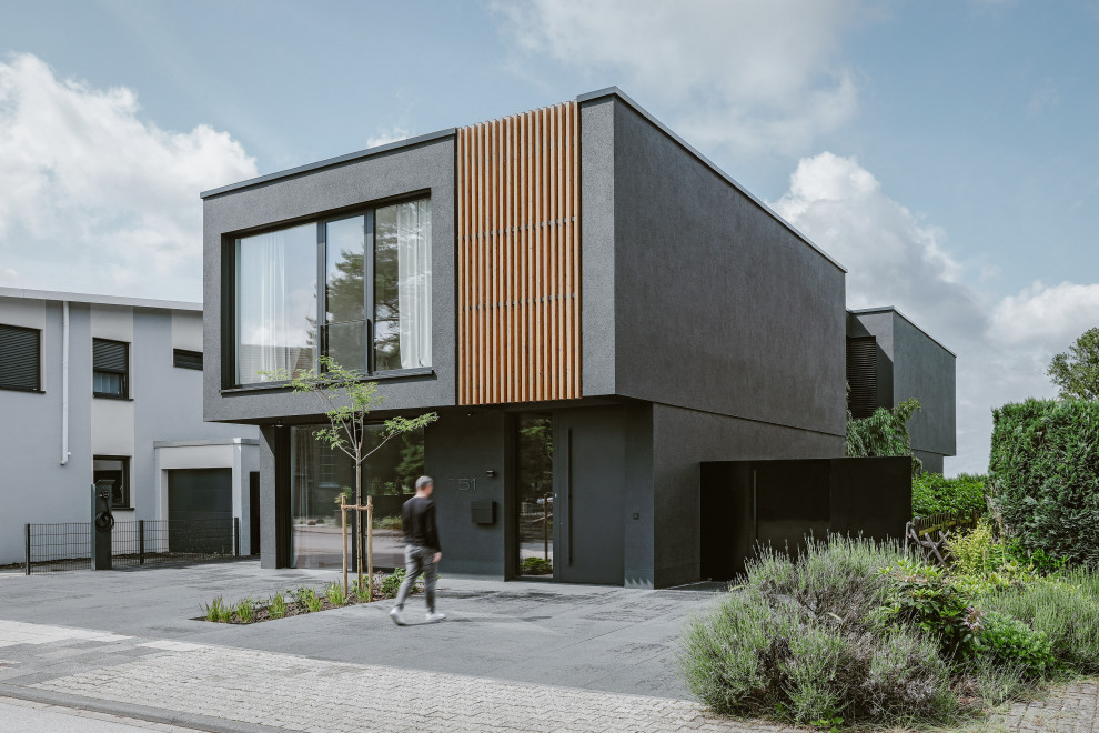 Photo of a modern house exterior in Frankfurt.