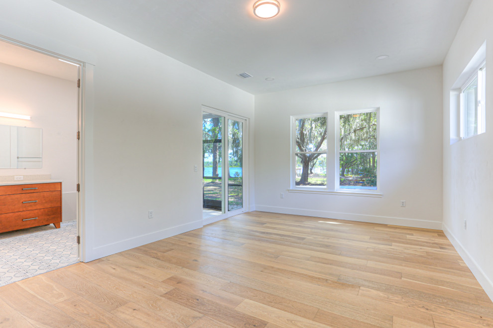 Custom Home - Lake Winnott, FL