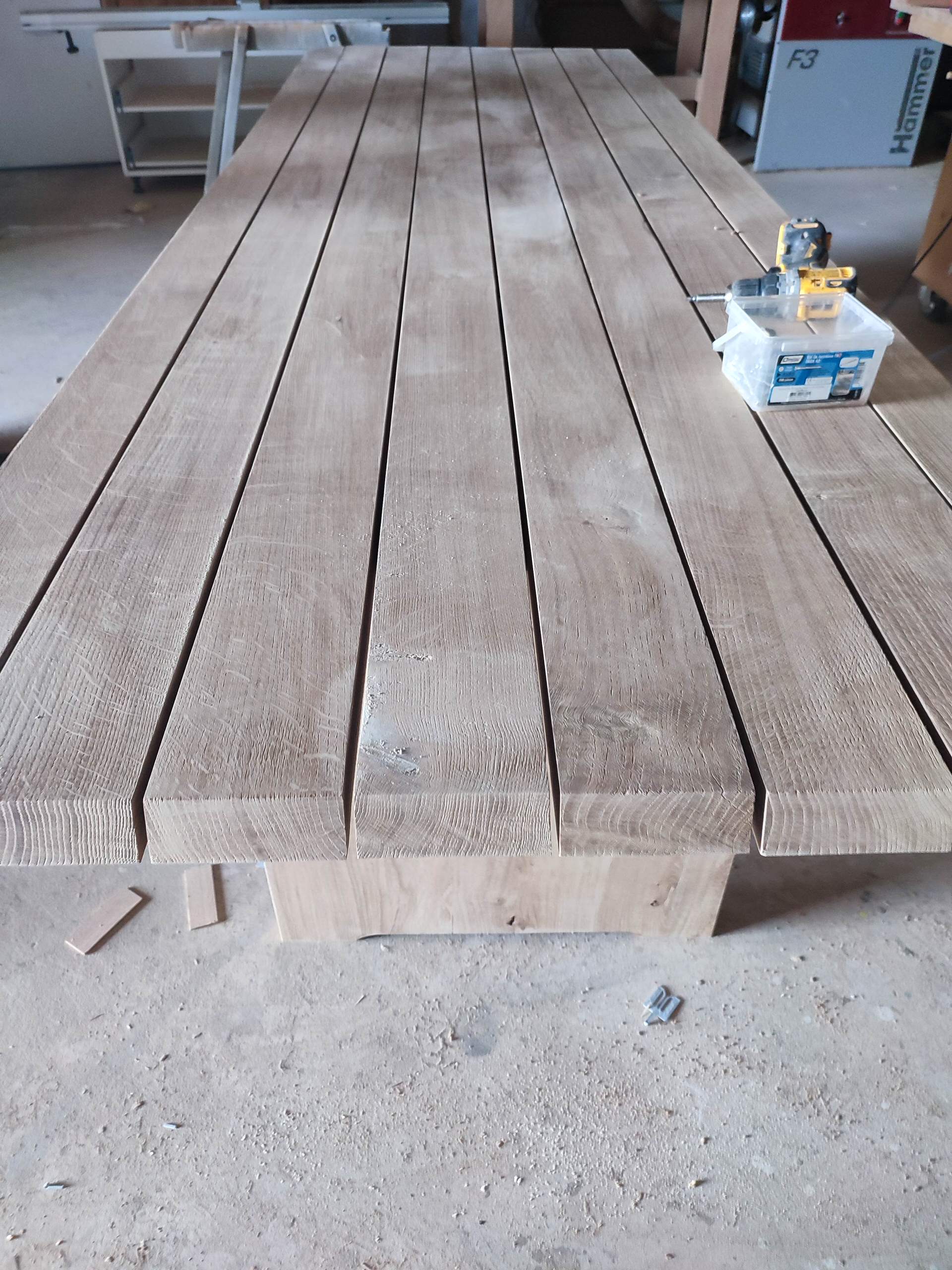 Le Muy - Conception de tables sur-mesure
