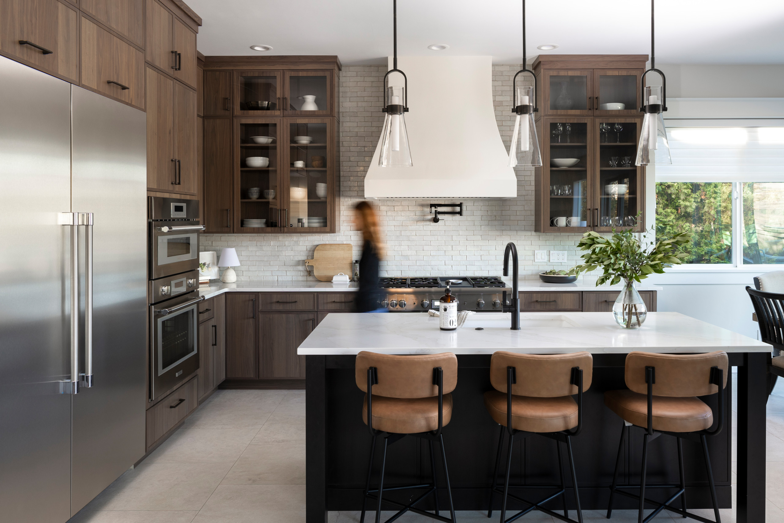 Deeply In-Grained: Seamlessly Crafted Style