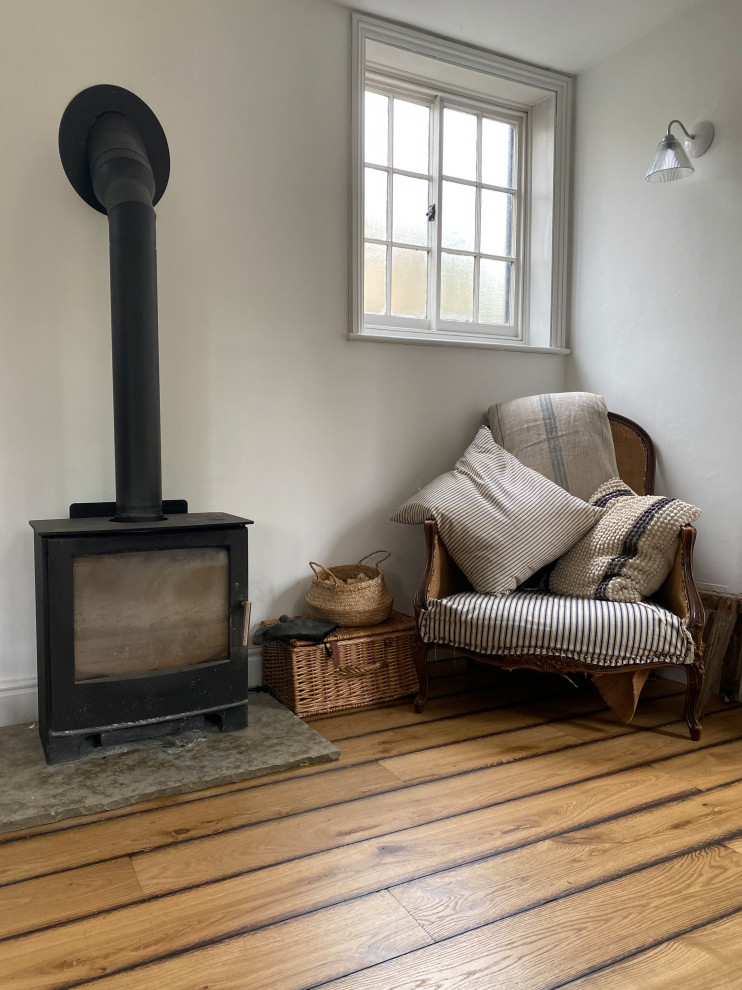 Inspiration for a classic living room in Cambridgeshire.