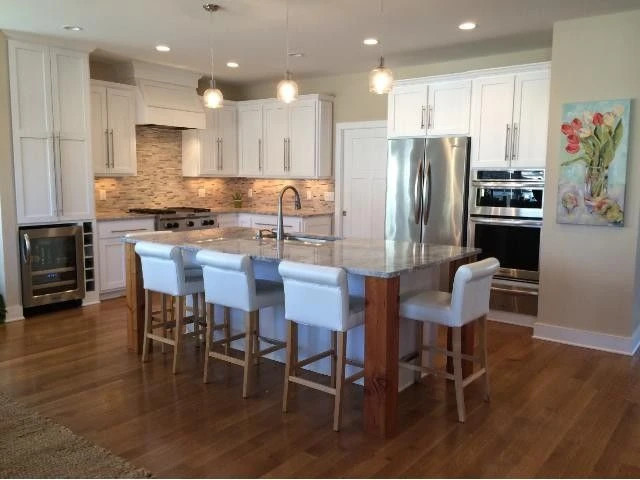 Kitchen - kitchen idea in Phoenix