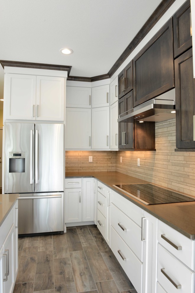 Kitchen - transitional kitchen idea