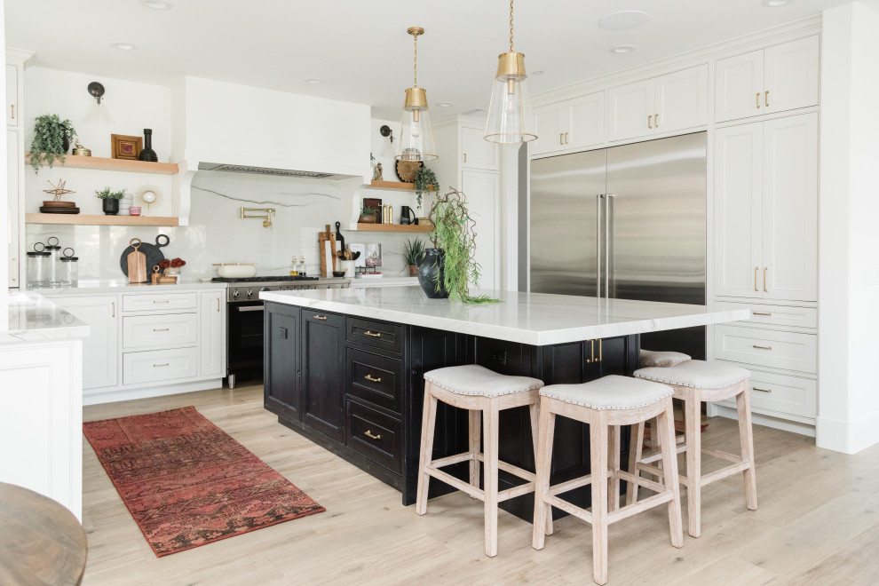 This is an example of a beach style kitchen in San Diego.