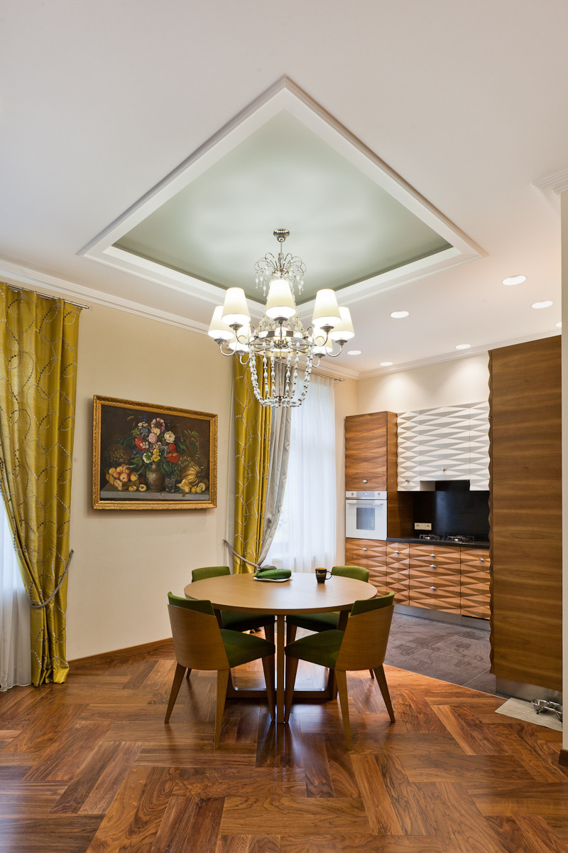 Картина, витрина, камень...