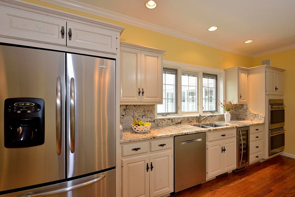 Home design - transitional home design idea