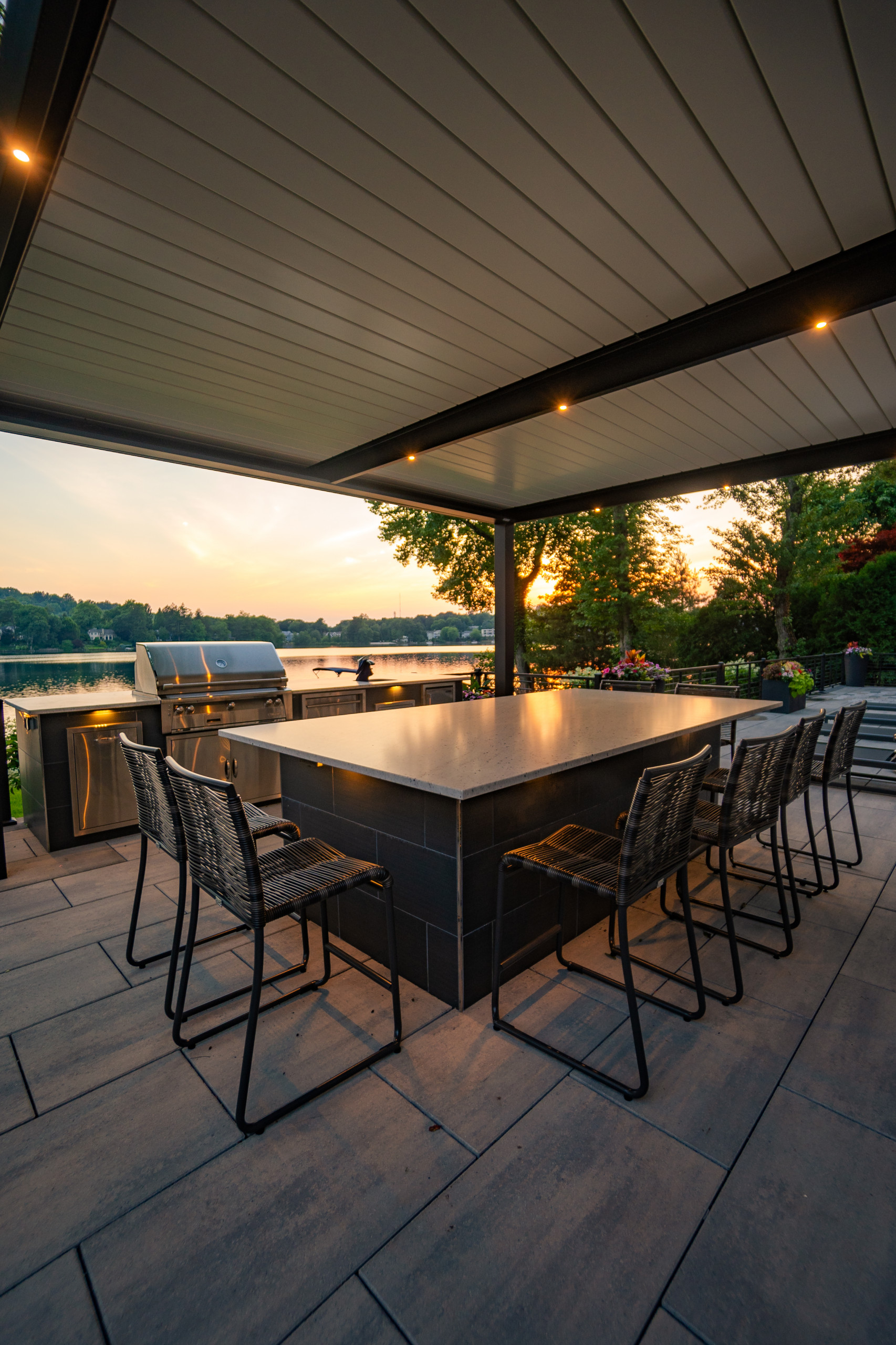 Pines Lake Modern Retreat