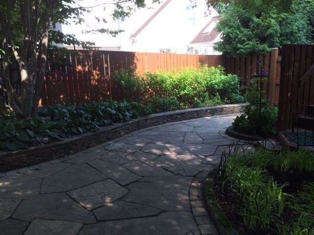 Inspiration for a rustic landscaping in DC Metro.