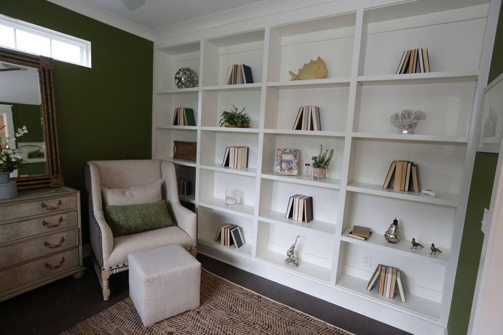 Transitional home design photo in Atlanta