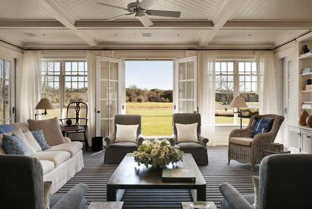 A Summer Cottage In The Hamptons Traditional Family Room New