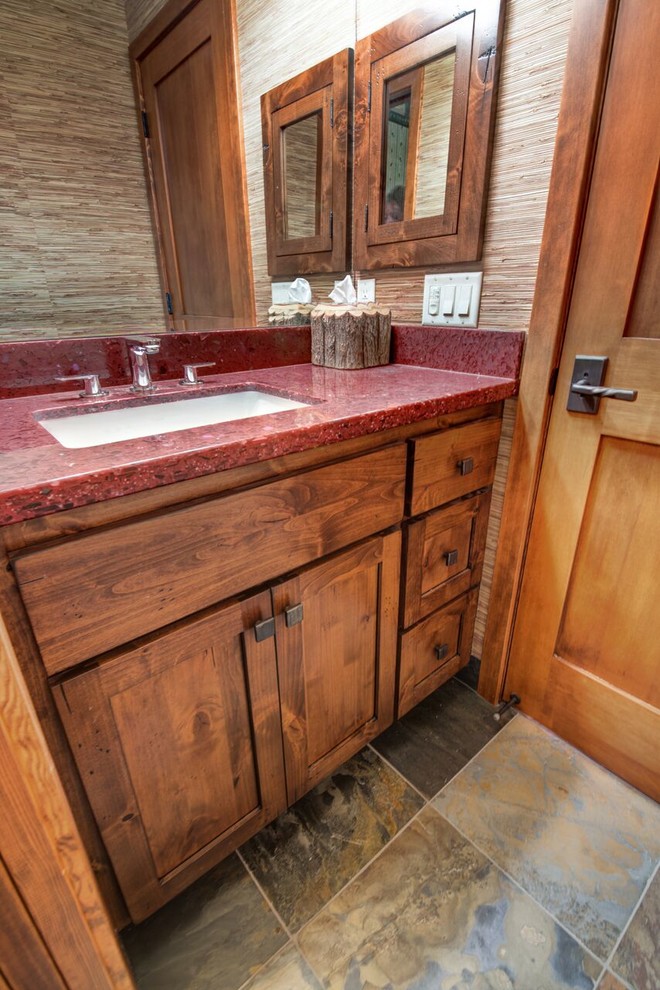 Home design - rustic home design idea in Orange County