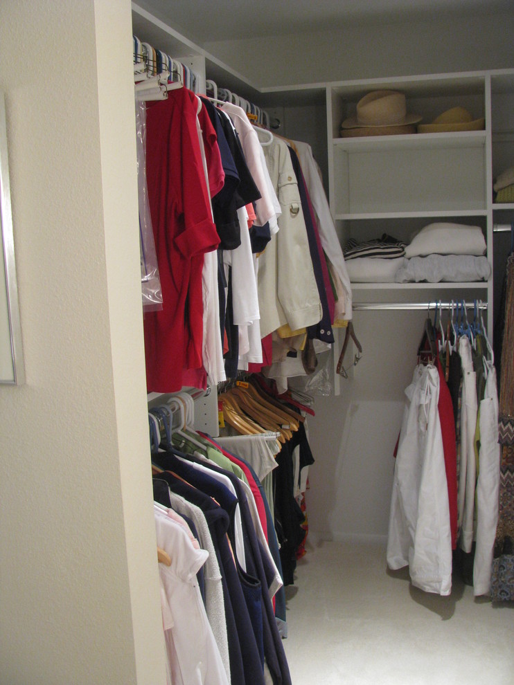 Example of a classic closet design in Denver
