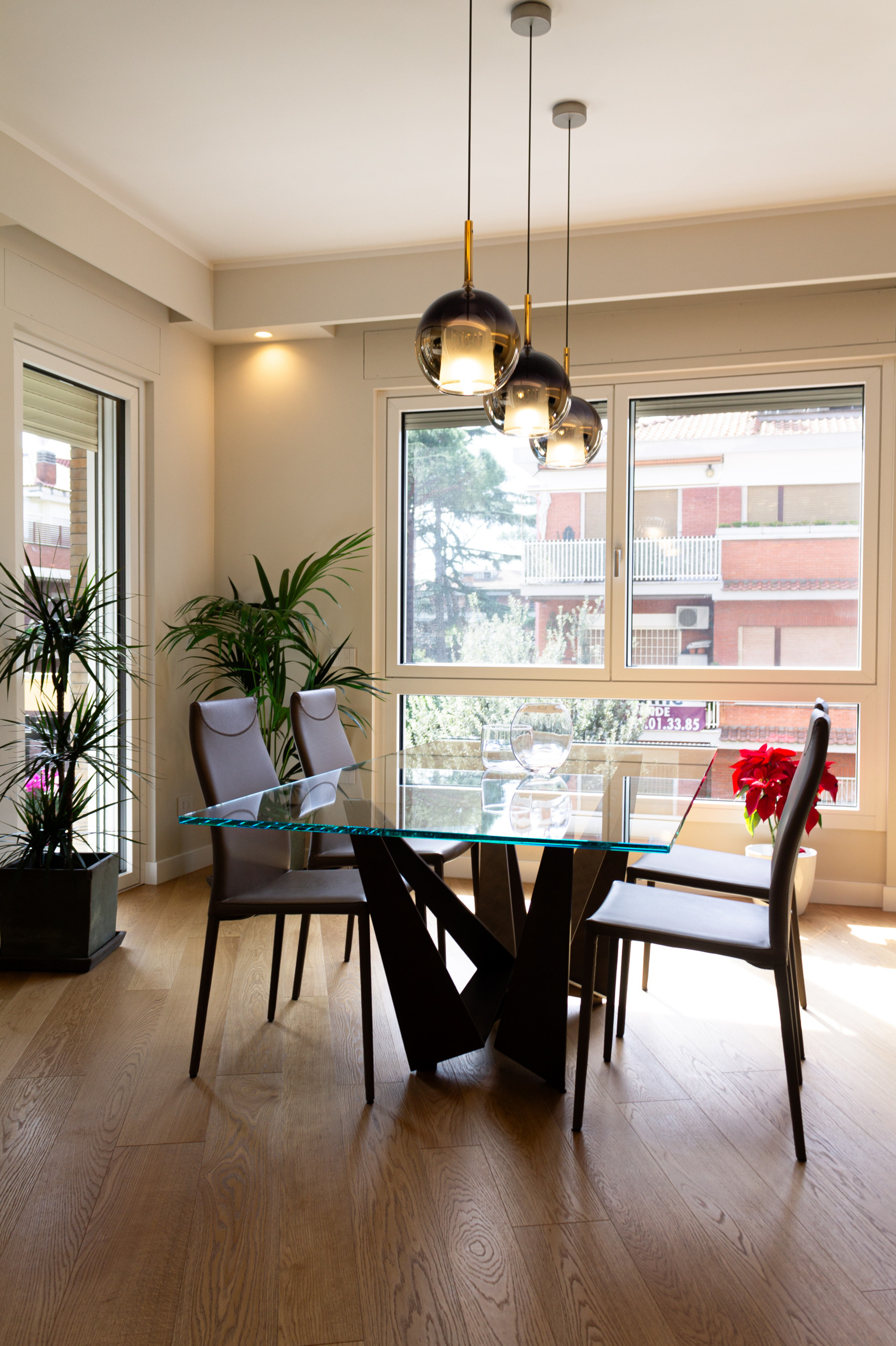 Tavolo da pranzo_La “casa diagonale”