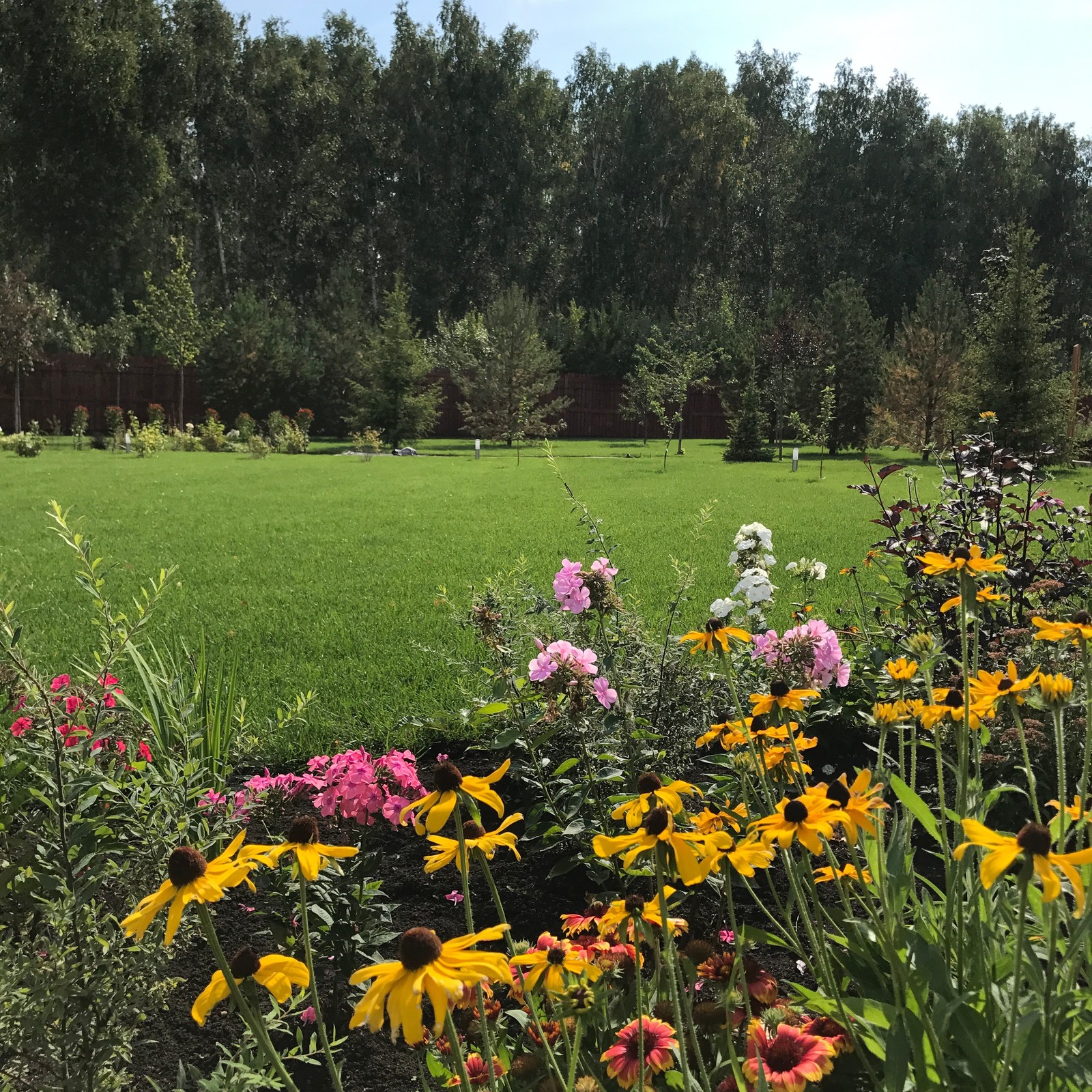 Малинки Виладж