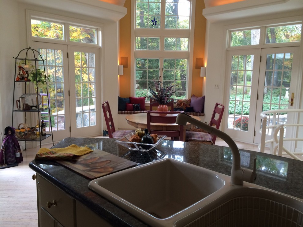 Houzz TV 60 Kitchen Sinks With Mesmerizing Views