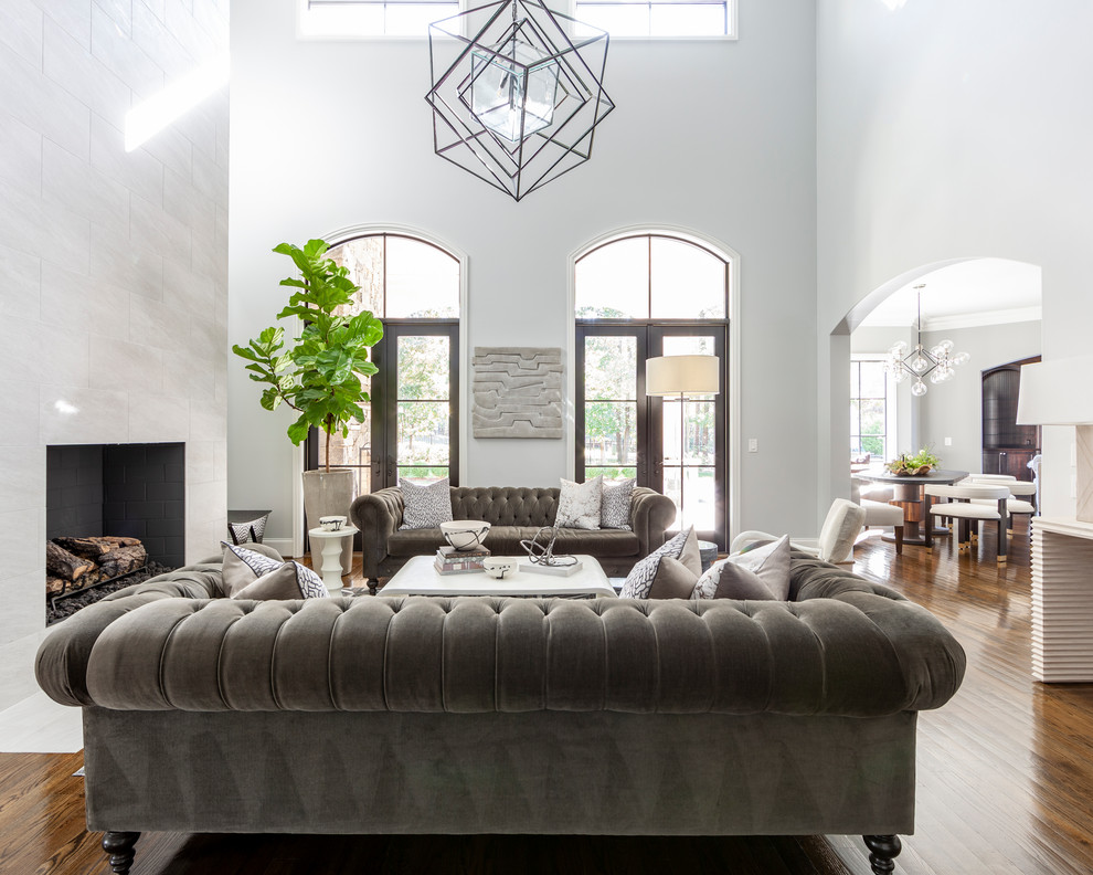 Transitional home design photo in Charlotte