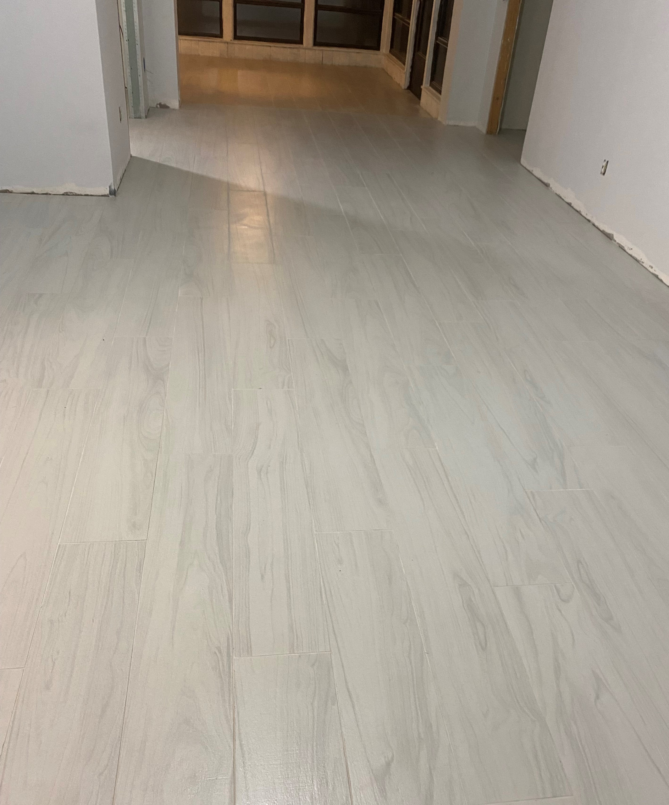 Large plank tile