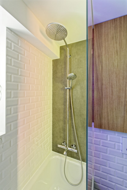 Kinderbad modern-bathroom