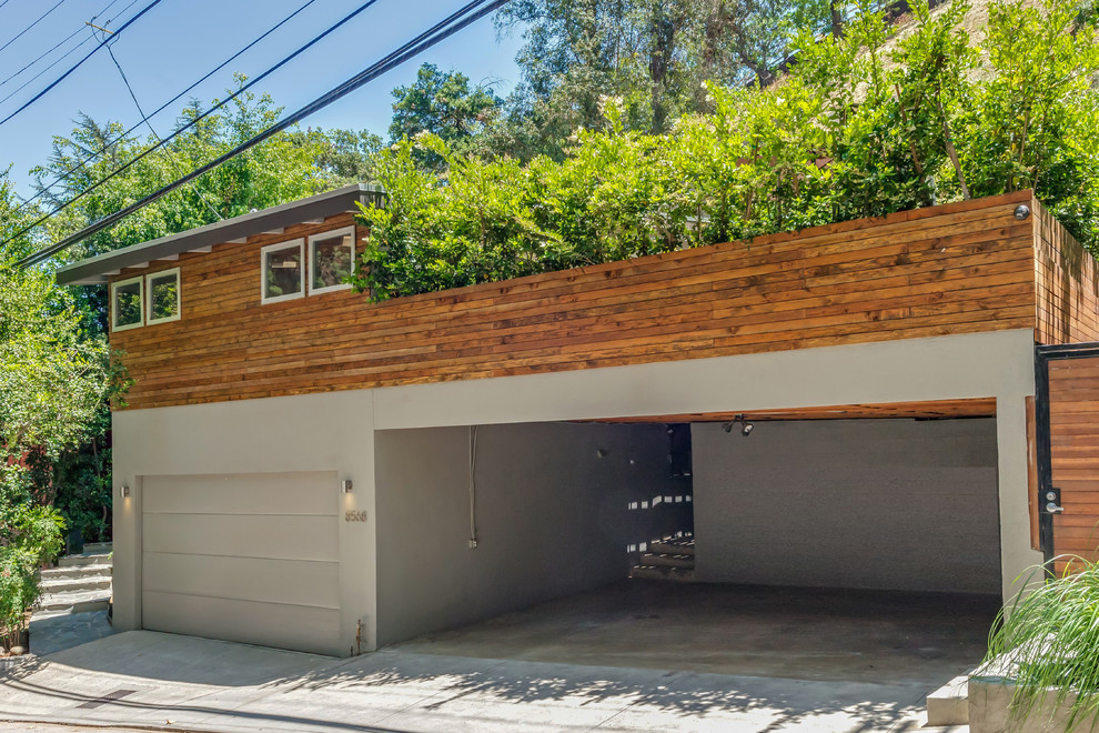 Photo of a midcentury shed and granny flat in Los Angeles.
