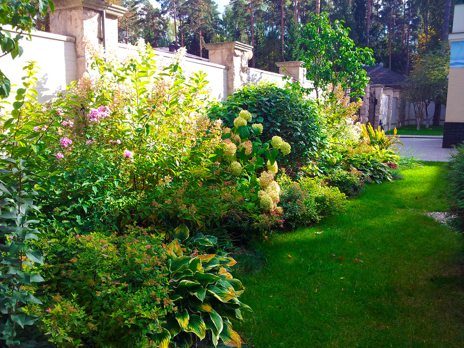 Ландшафтный дизайн участка 1 га близ Судаково, в Домодедовском районе.