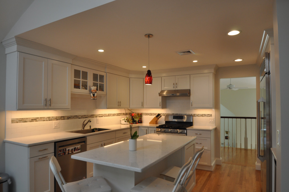 Brighter and White-r : Kitchen