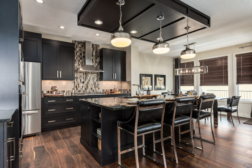 Kitchen - transitional kitchen idea in Calgary