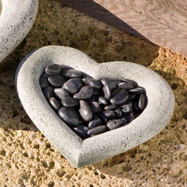 Campania International Small Heart Shell Cast Stone Garden Statue - SH-100-AL