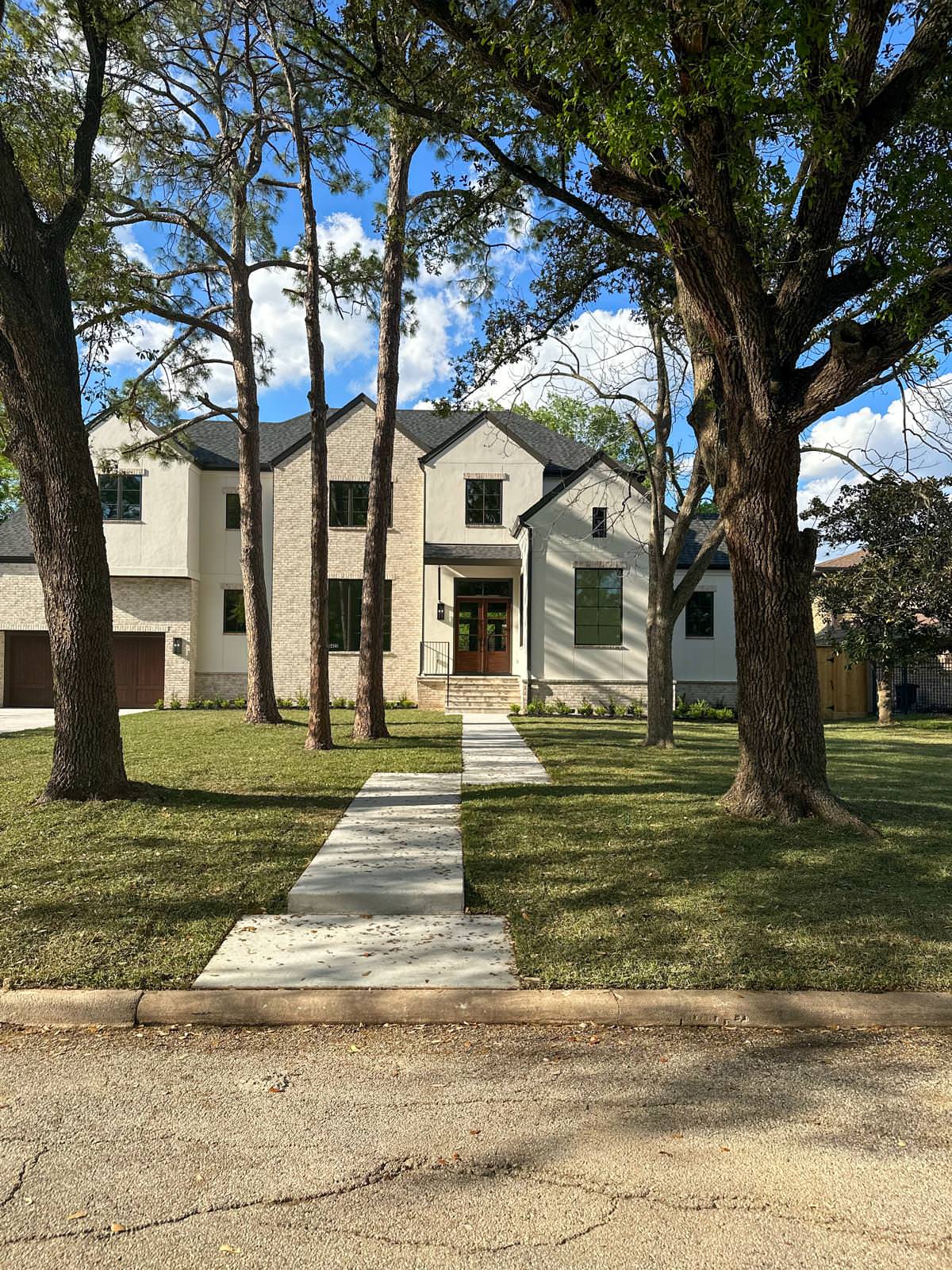 Brand new custom home in Bellaire!