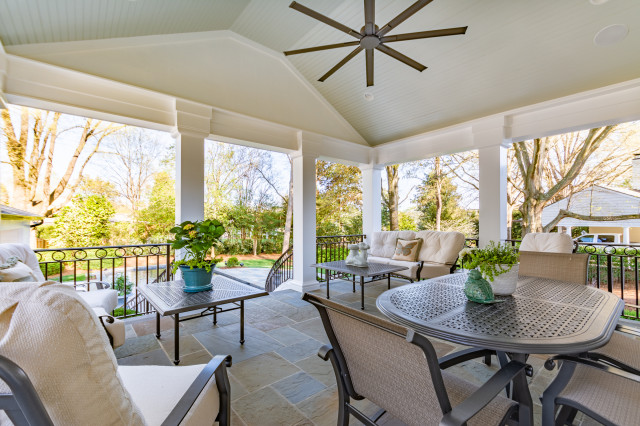 2024 Pembroke traditional-veranda