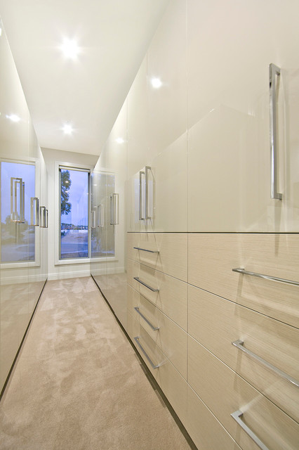 Flagstaff Pines moderne-opbevaring-og-garderobe