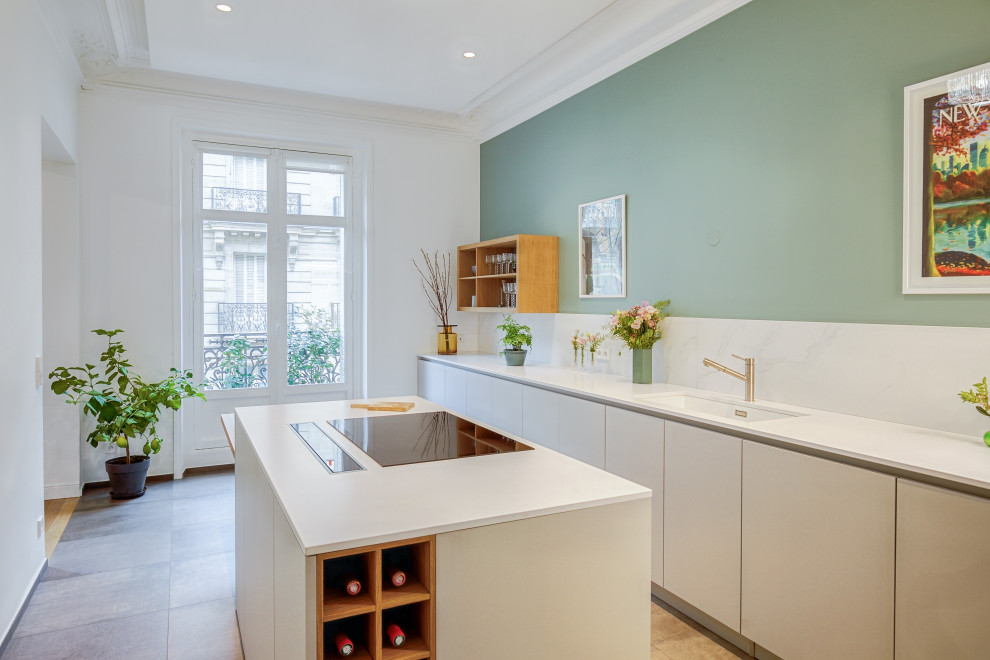 Kitchen - contemporary kitchen idea in Paris