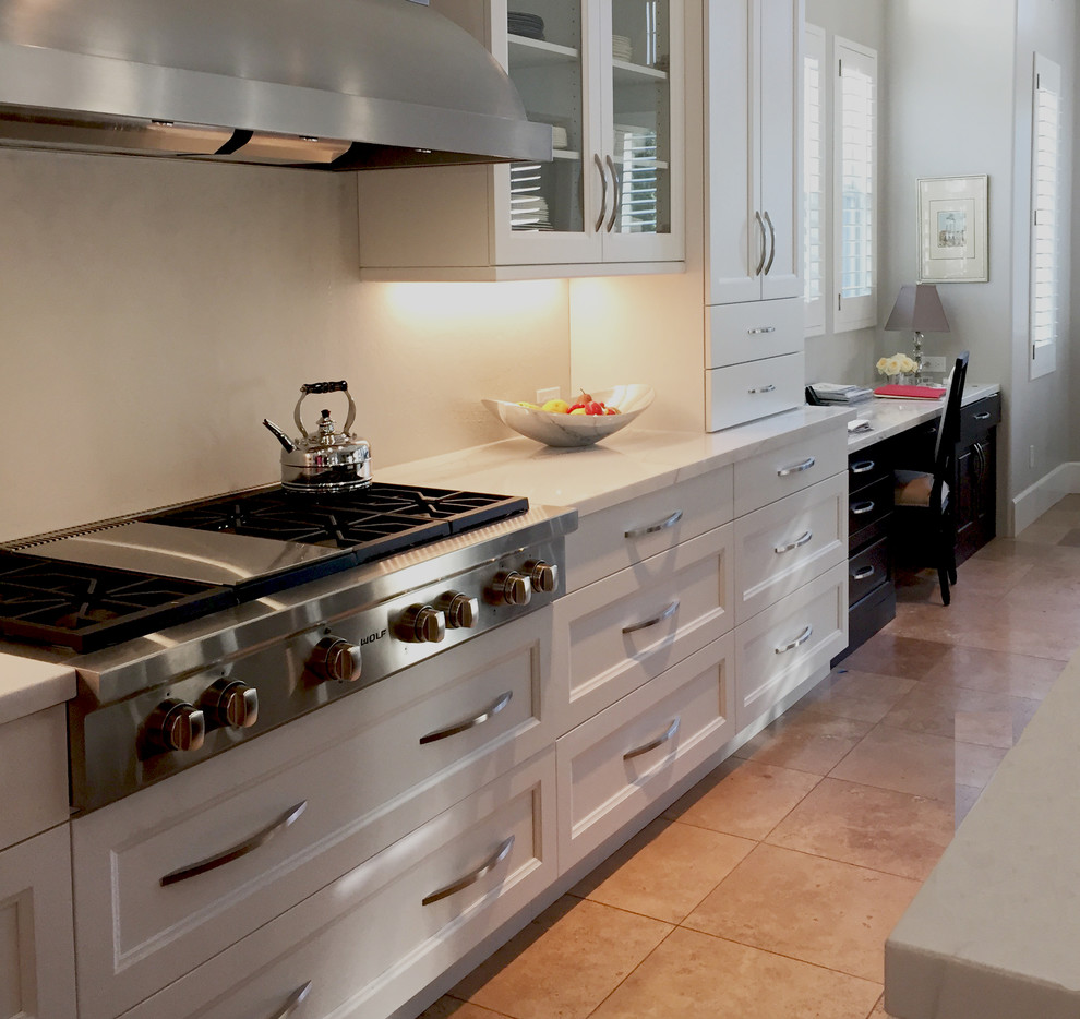 Transitional kitchen photo in Phoenix