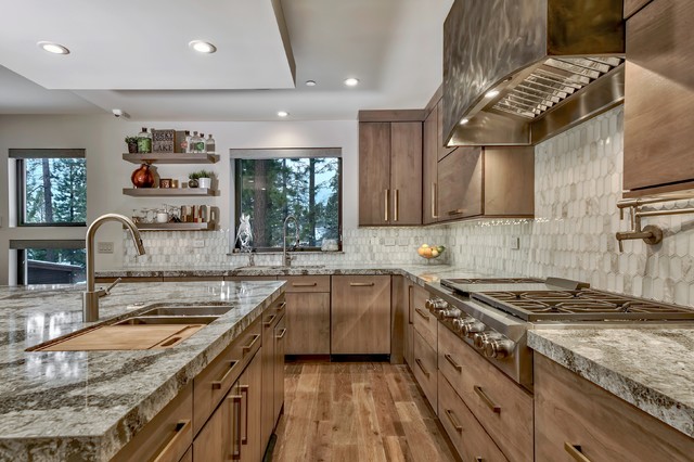Lakeside Cove rustic-kitchen