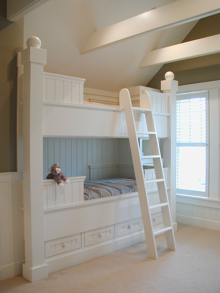 Design ideas for a traditional kids' room in Grand Rapids.