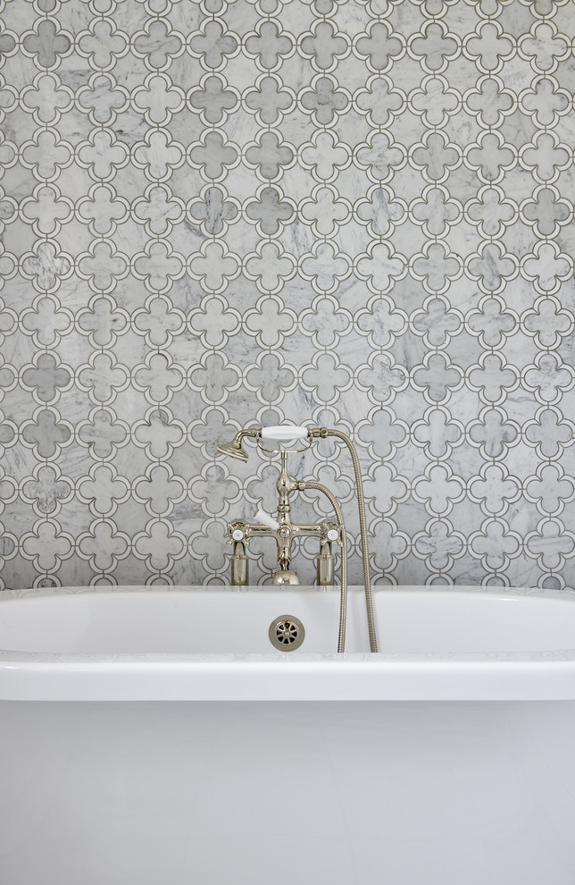 Home design - transitional home design idea in Toronto
