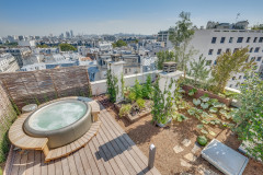 Avant/Après : Face à Montmartre, un rooftop avec spa et potager