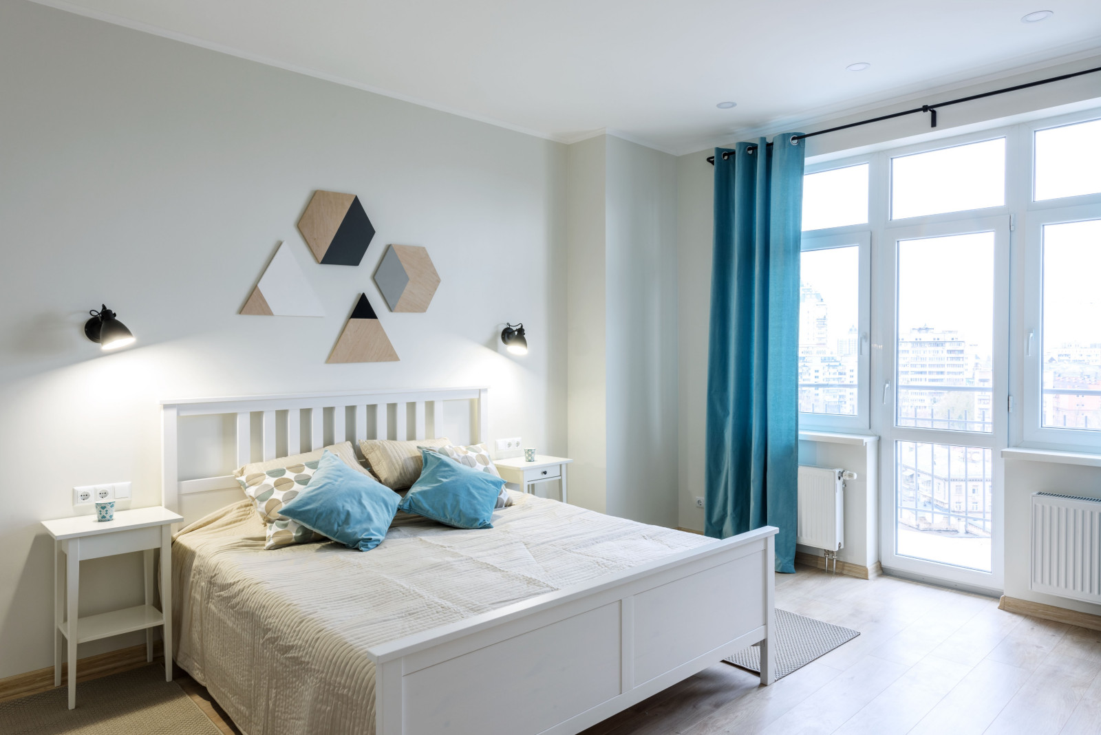 Простор и свет:  четырехкомнатная квартира (186.00m²) на 18 этаже