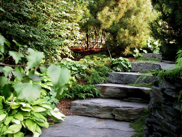 Westmount rustic-garden