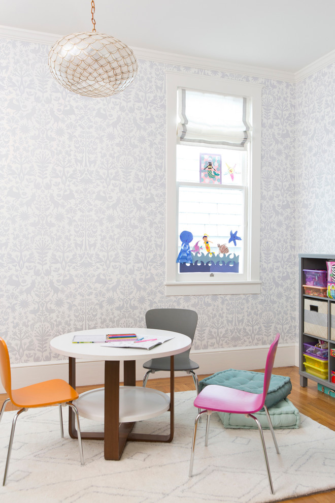 This is an example of a transitional gender-neutral kids' room for kids 4-10 years old in San Francisco.