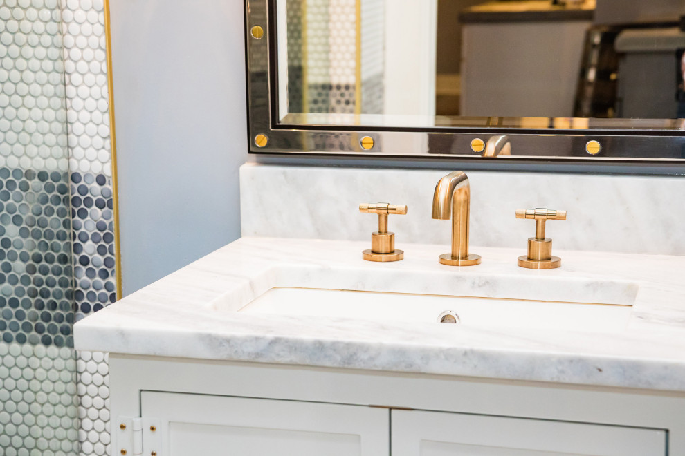 Home design - transitional home design idea