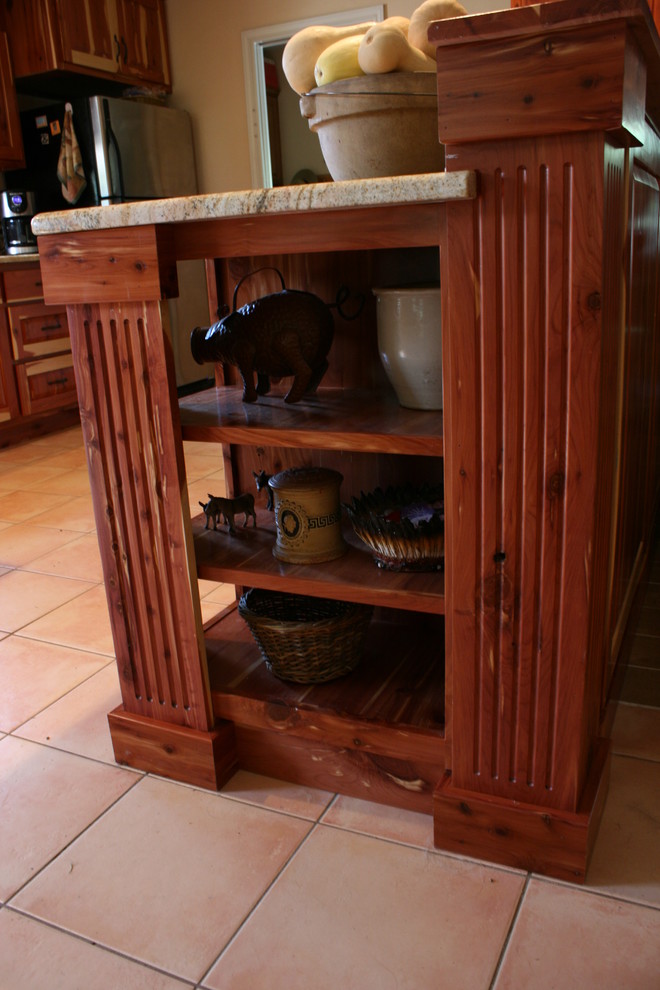 Mountain style kitchen photo in Austin