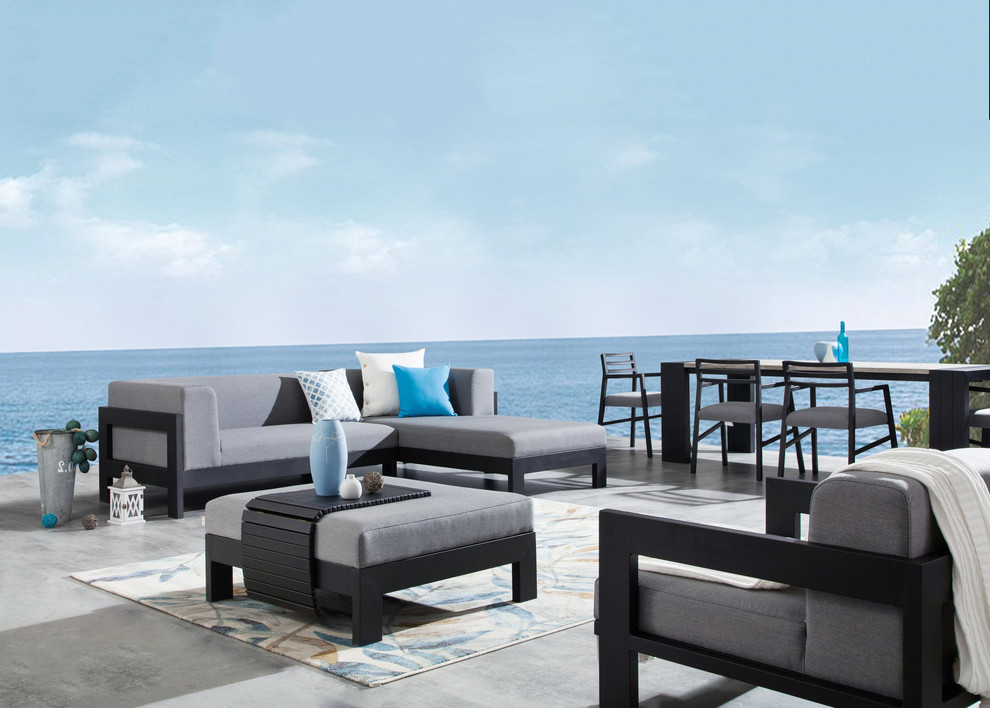 This is an example of a mid-sized contemporary backyard patio in Sydney.