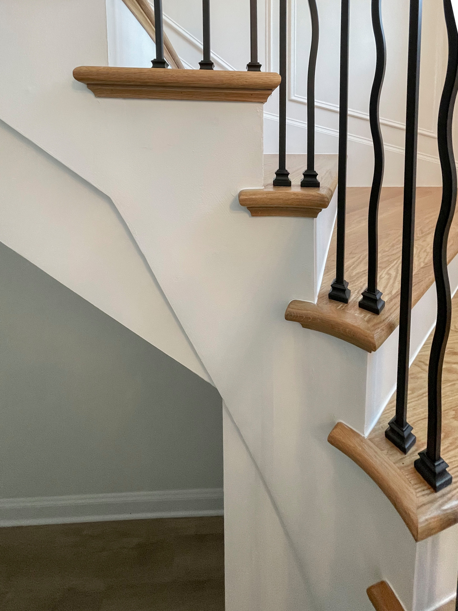 106_Modern Balustrade System Meets Traditional Winding Stairs, Aldie VA  20105