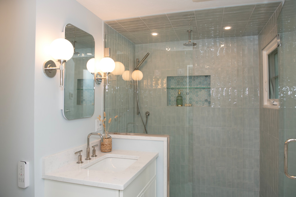 South Shore Colonial Ensuite and Hall Bathroom