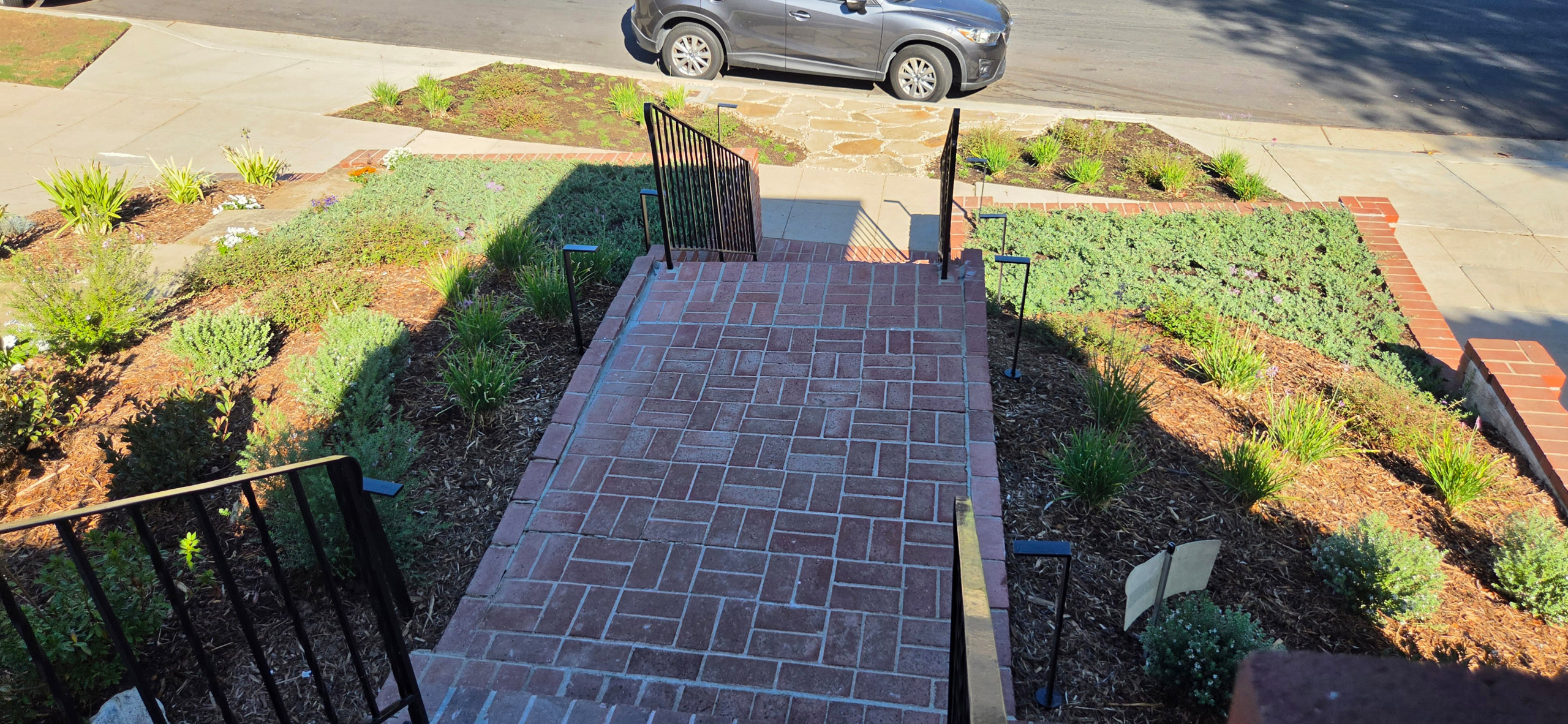 West LA Curb Appeal and Private Tranquility